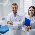 Dentist VS Denturist: What Are The Differences?